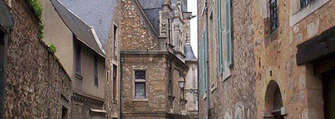 Un lieu à découvrir : la Cité Plantagenêt au cœur du Vieux Mans